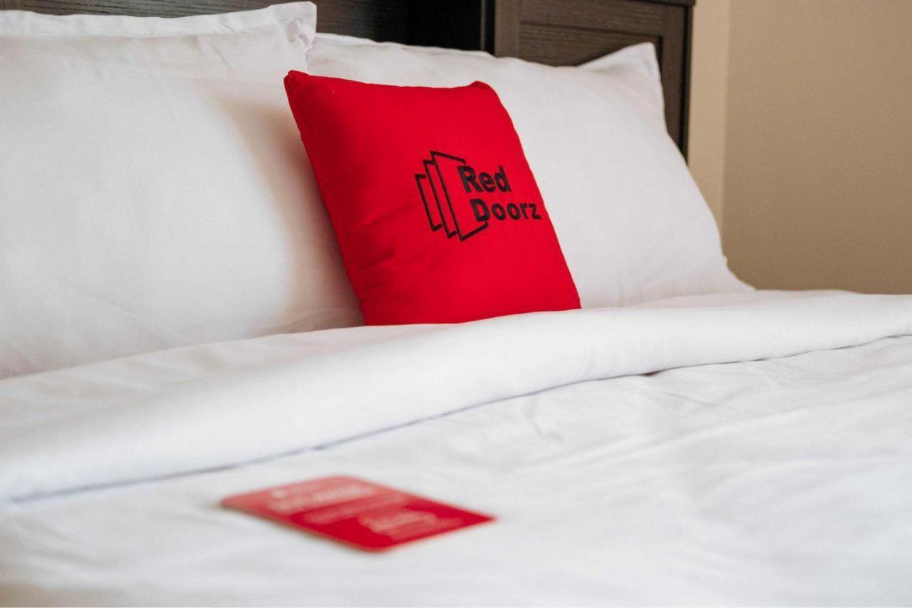 Hotel Reddoorz Syariah Near Hajimena Lampung Bandar Lampung Exterior foto
